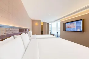 Home Inn Plus - Qingdao Huangdao Chongming Island Road - Image 4