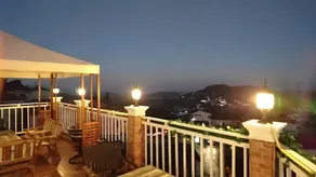 Shin Sane Guest House - Image 3