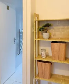 Budget double room, shared lounge, and Garden home - Image 4