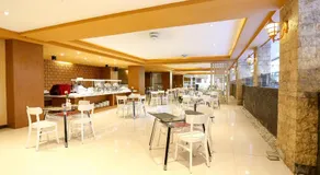 Sylvia Hotel Premier Kupang - Image 3