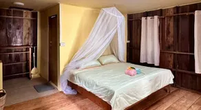 Moonshine Phayam beach resort & restaurant - Image 5