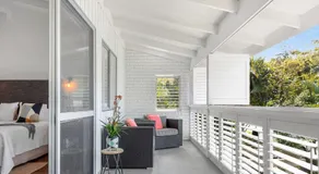 Elanda St Home Luxurious Beachside Living - Image 3
