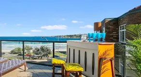 The Rooftop: Beachfront views+ Parking+ BBQ+ Bar - Image 2