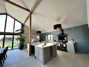 Beautiful Barn Conversion Close To The Broads - Image 3