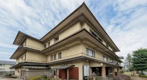 The Hotel Obuse - Image 4