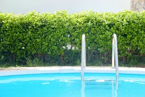 Chill and Relax in a Home with Pool near the Beach - Image 3