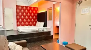 Bright Hotel - Image 2