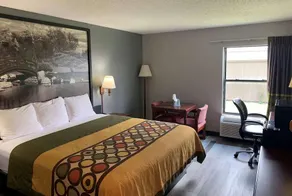 Americas Best Value Inn - Image 2