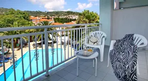 Dolphin Hotel - Image 5