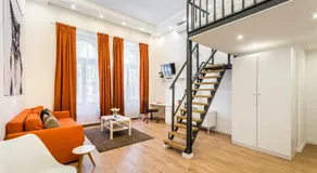 Grand Avenue Apartment - Image 2