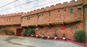MOTEL RED LOVE - Image 3