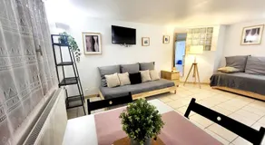 J1 St-Quentin-en -Yvelines Studio en Rez de jardin avec parking - Image 2