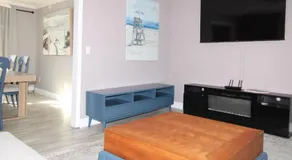 Bay Beach Bungalow - Image 2