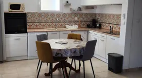 Maison Provence Avec Jacuzzi & Jardin Privé-Proche Avignon - Image 4