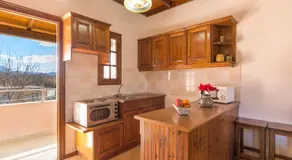 Nikos Pool House & Apartments - Image 4