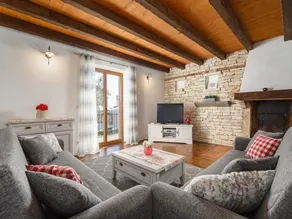 Villa in Sveti Lovrec near Ski Resort - Image 2