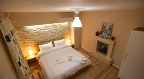 Trakos Home Hotel - Image 2