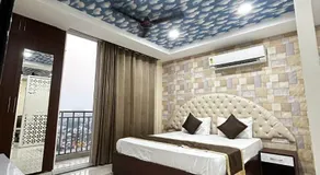 Royal Holiday Homes - Image 2