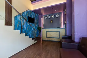 Hotel Lotus Grand - Image 3