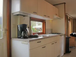 Charming Holiday Home in Hulshorst with Garden - Image 3