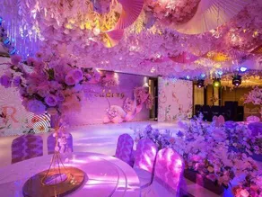 Henghe Chuntian Holiday Hotel - Image 2