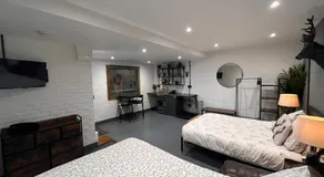 Sleep next to a Horse in a stable by the city ! - Image 2