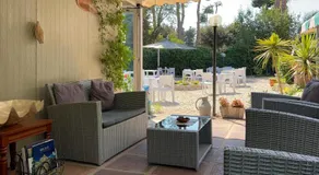 Hotel "Il Parco" B&B Sirolo - Image 2