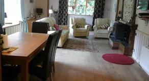 The Glen Farmhouse - Image 2