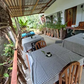 Bandula Home Stay - Image 2