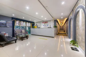 Aura Boutique Hotel (Chongqing Yangjiaping Pedestrian Street Branch) - Image 4