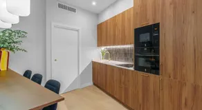 Lux Apartment Parking Included - Image 5