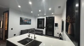 Burbank - Starlight Hills Private Luxury Guest House - Image 4