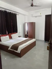 Hotel rose palace - Image 2