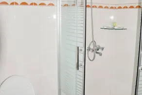 Great Seasons Hotel - Image 3