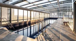 Jade Resorts Melbourne - Image 3