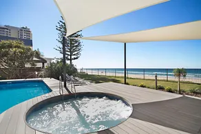 Hibiscus on the Beach Apartment - Image 3