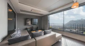 Hotel Hills - Image 3
