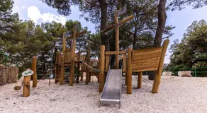 Porton Nature Hideouts - Image 5