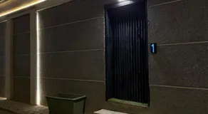 1BR Private Enterance & Courtyard, Near Airport - Image 4
