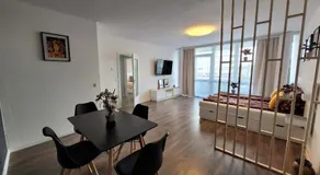 Große 3-Zimmer Wohnung, zentrale Lage. - Image 2