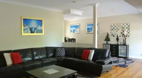 The Beach Townhouse - Image 3