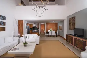 Los Altos Residences - Image 2