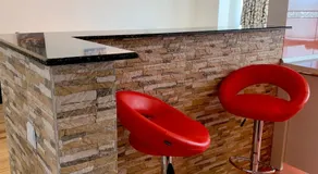 Sunny Central Apartments Suceava - Image 3