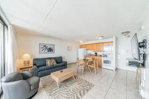 Waikiki Banyan Condo With Panoramic 37th Floor Ocean Views - Image 2