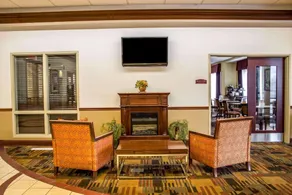 Comfort Inn & Suites Kent - Image 3
