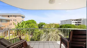 Spacious 3 Bedroom Delight - Shops & Beaches ZG1 - Image 4