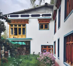 Sky Land Guest House - Image 4
