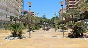 Modern Apartment next the Beach - Image 4