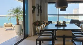 Landscape@UrbanBeach -200 m² de puro luxo - Image 2