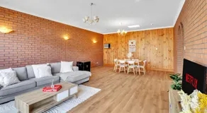 Charming Family Retreat with Arcade - Glenunga - Image 4